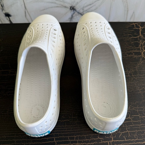 Native Shoes Women's Classic White Watershoes size 8 - Picture 7 of 12